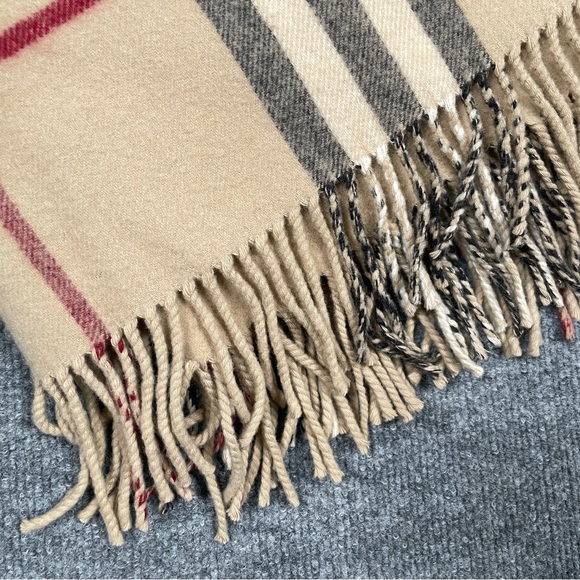 BURBERRY Scarf Large Check Plaid Reversible Pockets Wool Cashmere - Picture 2 of 12